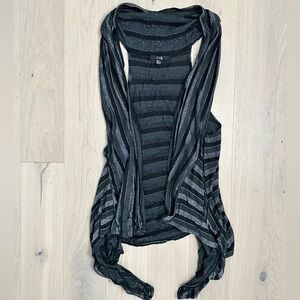 Forever 21 Sleeveless Shimmer Sweater